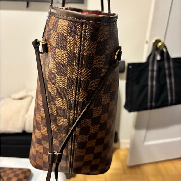 Louis Vuitton Neverfull MM - Picture 3 of 16